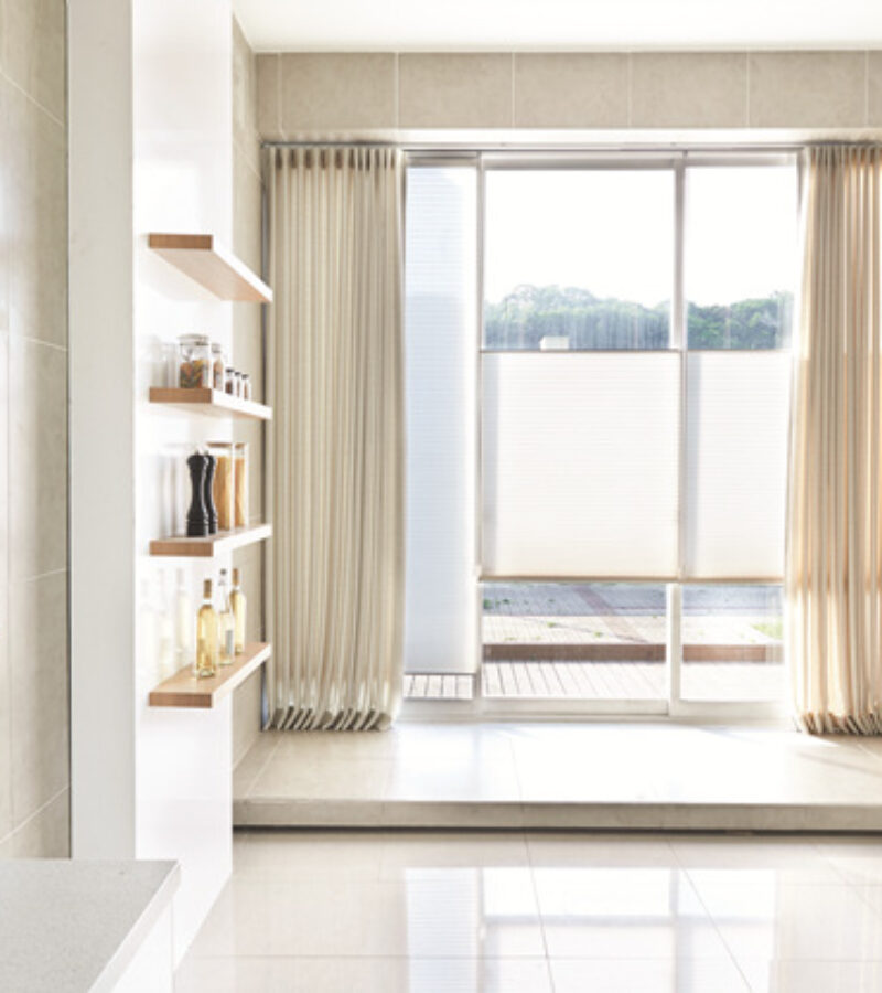 cs_curtain2